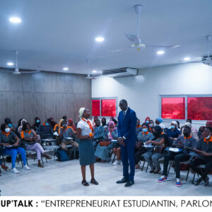 Conférence sur l’entrepreneuriat estudiantin [SUP’TALK]